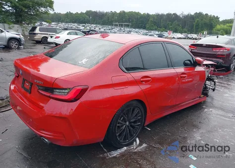 2023 BMW 330I xDrive z USA, uszkodzony, nr VIN 3MW89FF0XP8D03058